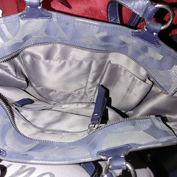 Blue and silver Coach Shoulder Handbag - Picture 4 of 6